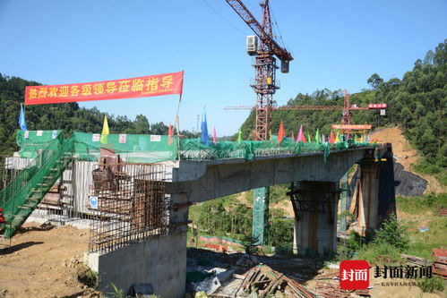 四川榮縣雙龍橋水庫(kù)建設(shè)工程附屬交通橋順利合攏